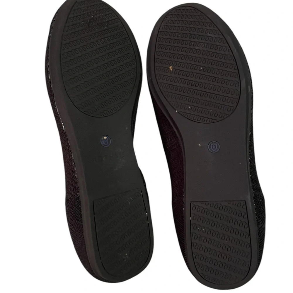 Rothy's Women's Black and‎ Blue Flats